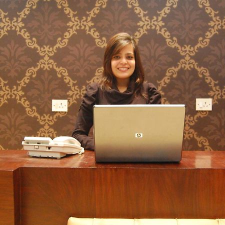 Hotel Delhi Aerocity, Nh 48 Új-Delhi Beltér fotó